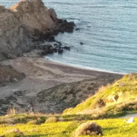 Vaso Studios In Town With Parking Apartamento